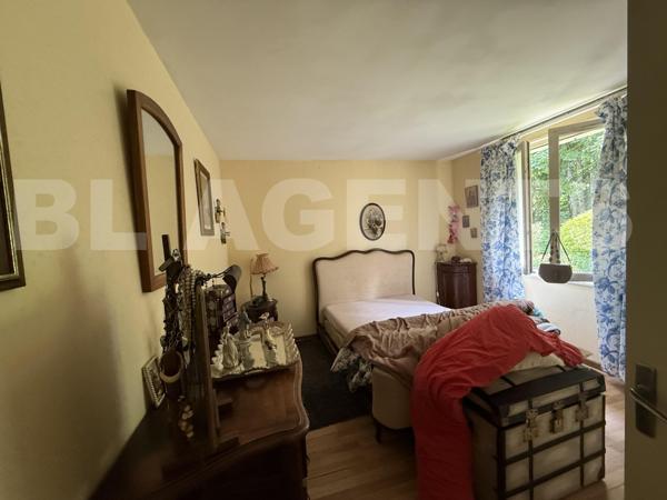 ENSEMBLE DE DEUX MAISONS