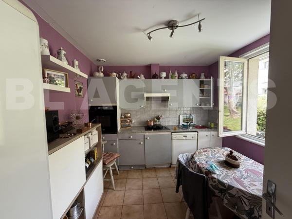 ENSEMBLE DE DEUX MAISONS