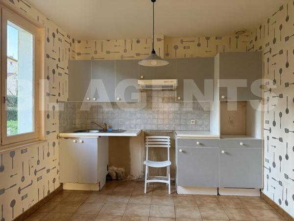 ENSEMBLE DE DEUX MAISONS