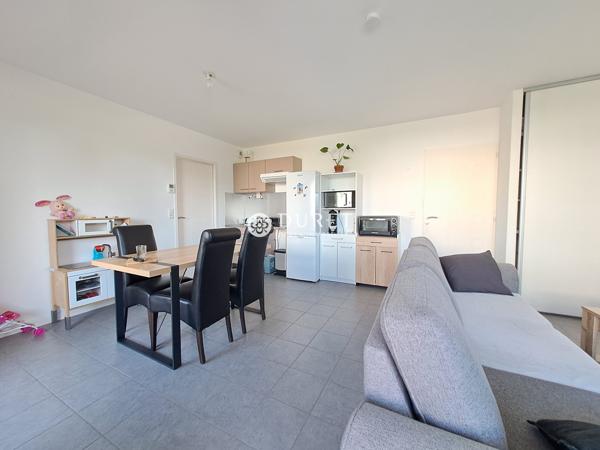 APPARTEMENT T2 DANS RESIDENCE RECENTE - LA ROCHE SUR YON