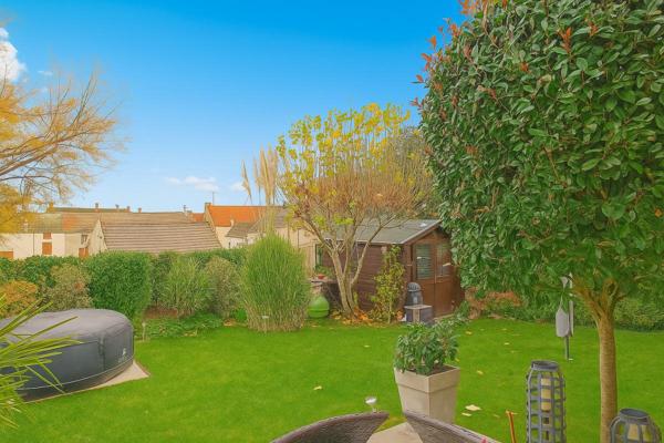 Maison Ecquevilly 4 pièce(s) 99 m2