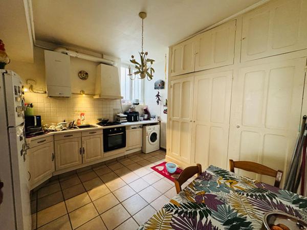 Maison de ville dans le centre de La Charité