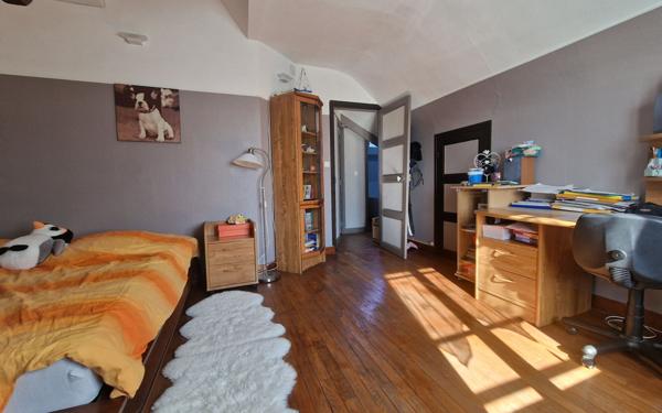 Maison à vendre    5 pièces • 115 m2 Vaires-sur-Marne
