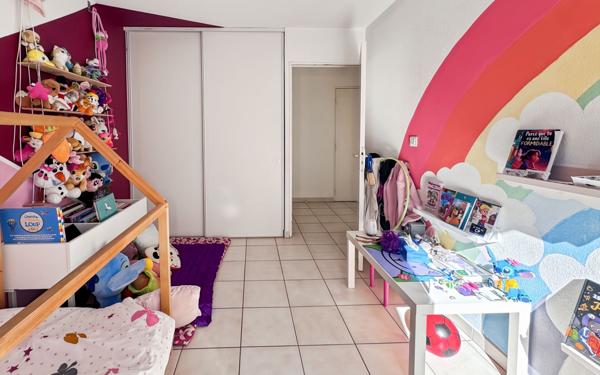 Appartement à vendre    3 pièces • 65,30 m2 Hyères