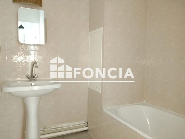 Location Appartement 2 pièces 42.06 m² - 11 RUE DES CHARMILLES Grenoble 38100