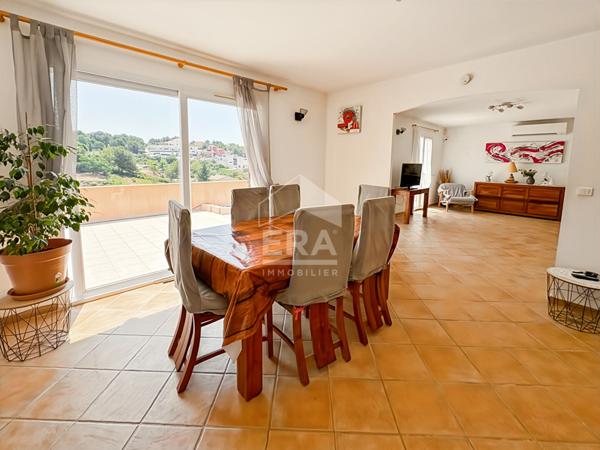 Marseille 15ème -  Maison T4 de 125m2 + parcelle de 802m2 avec terrasse et garage