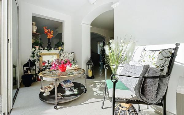 Maison à vendre    5 pièces • 140,14 m2 Saint-Raphaël