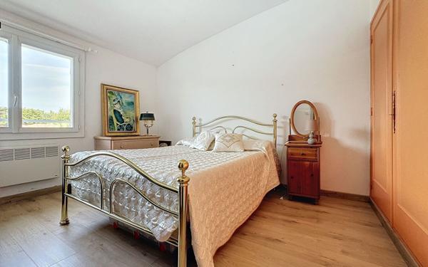 Maison à vendre    5 pièces • 140,14 m2 Saint-Raphaël