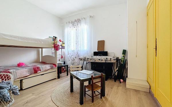 Maison à vendre    5 pièces • 140,14 m2 Saint-Raphaël