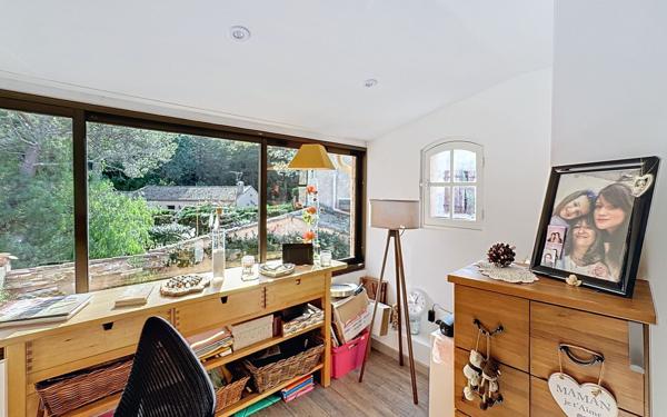 Maison à vendre    5 pièces • 140,14 m2 Saint-Raphaël