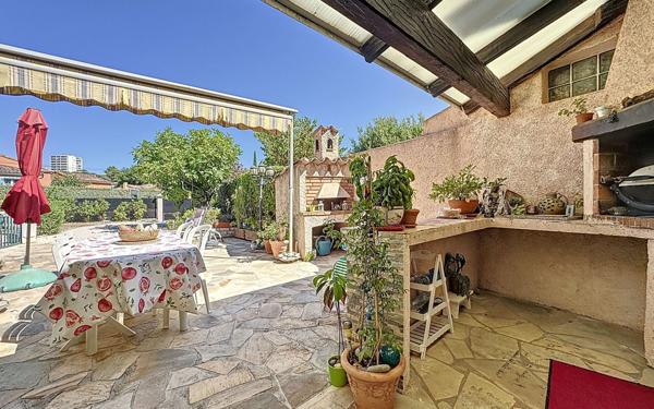 Maison à vendre    5 pièces • 140,14 m2 Saint-Raphaël