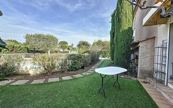 Maison à vendre    5 pièces • 140,14 m2 Saint-Raphaël