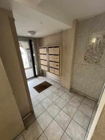 Appartement de type T3, balcon vue Canigou