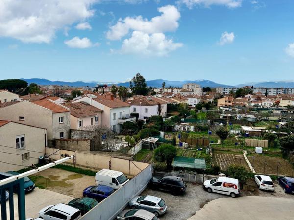 Appartement de type T3, balcon vue Canigou
