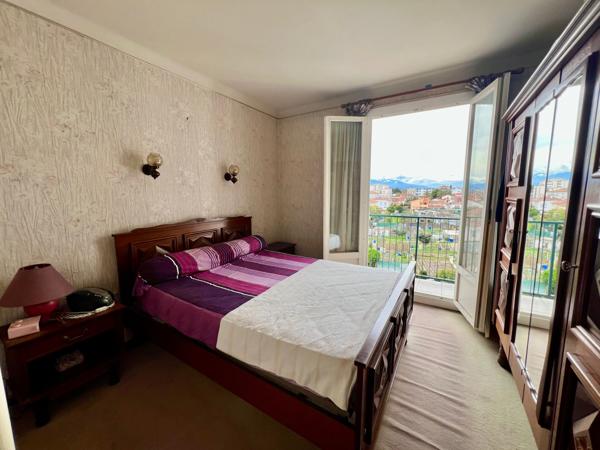 Appartement de type T3, balcon vue Canigou