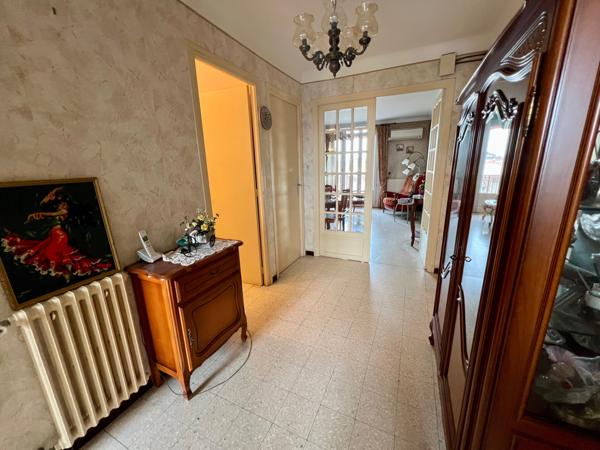 Appartement de type T3, balcon vue Canigou