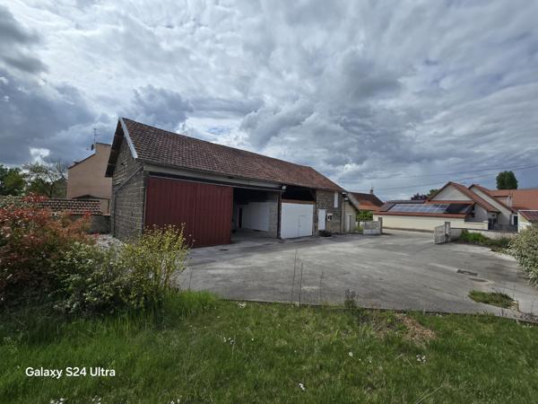 Grange avec Garage ,Dependances et Piece