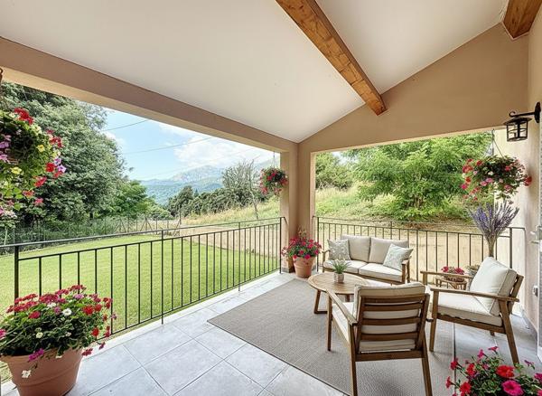 À vendre - Maison mitoyenne 2 côtés, 3 pièces située à Bocognano (20136)