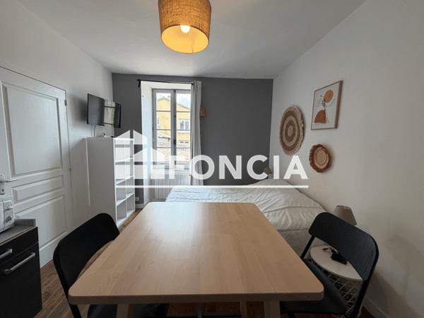 Location Studio meublé 21 m² - Angouleme 16000