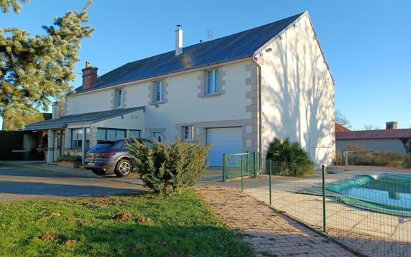 Maison à vendre    6 pièces •  Saint-Pierre-de-Fursac