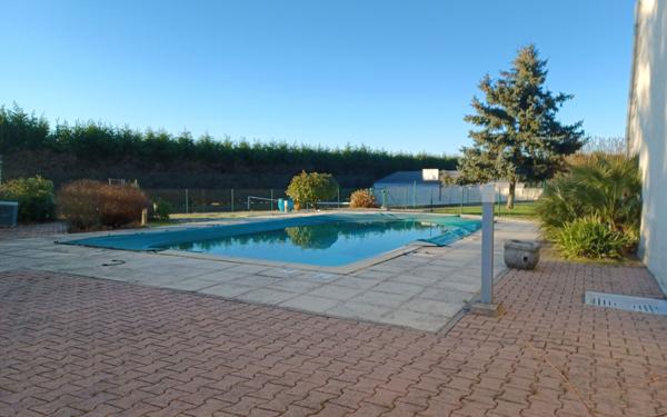 Maison à vendre    6 pièces •  Saint-Pierre-de-Fursac