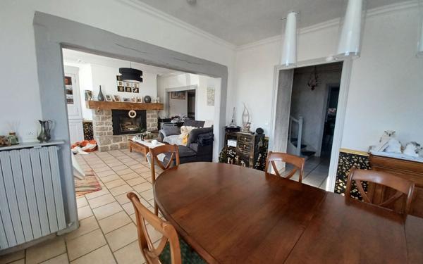 Maison à vendre    6 pièces •  Saint-Pierre-de-Fursac