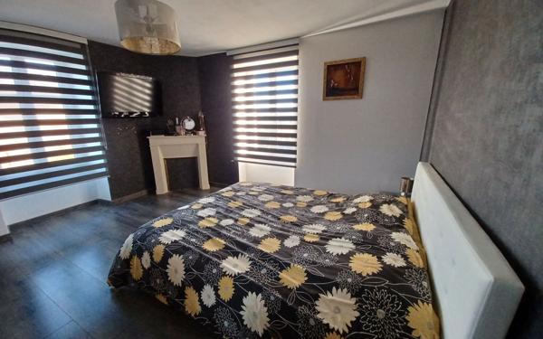 Maison à vendre    6 pièces •  Saint-Pierre-de-Fursac