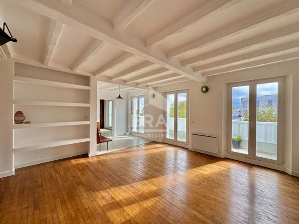 Élégance et charme pour ce T3 en plein centre de ROYAN