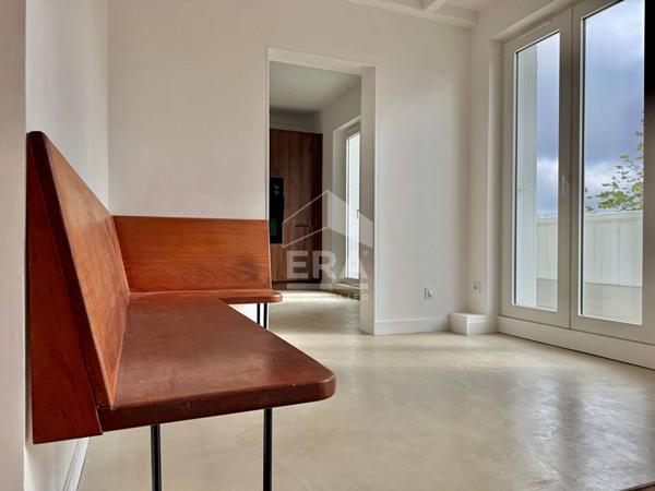 Élégance et charme pour ce T3 en plein centre de ROYAN