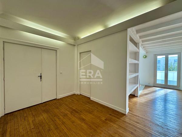 Élégance et charme pour ce T3 en plein centre de ROYAN