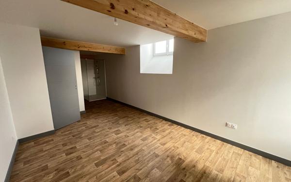Appartement à louer    4 pièces • 104,35 m2 Laon