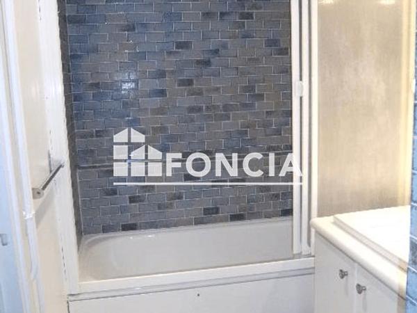 Location Studio 20.6 m² - 72 RUE JEANNE D ARC Rouen 76000