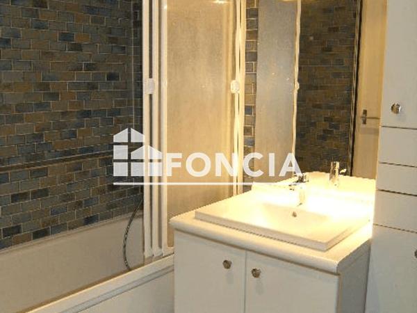 Location Studio 20.6 m² - 72 RUE JEANNE D ARC Rouen 76000