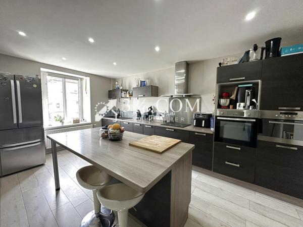 Maison de village 8 pièce(s) 3 chambre(s) 165 m²