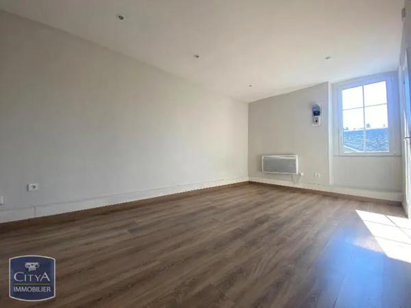 Appartement à louer 1 pièce 23.68m² Nantes (44000)