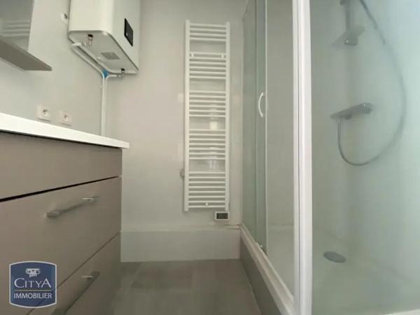 Appartement à louer 1 pièce 23.68m² Nantes (44000)