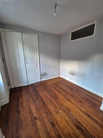 Maison de ville à vendre à Neuvy-Saint-Sépulchre dans l'Indre (36230), ref : CG/415