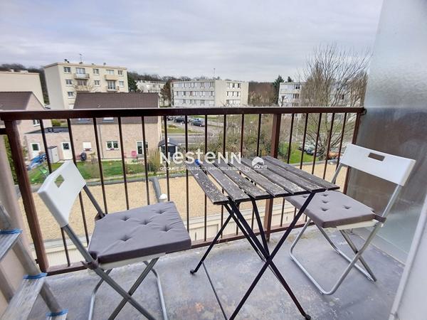 A louer : Bois D'Arcy, rue Molière: Appartement meublé 4 pièces de 68,27 m² avec balcons