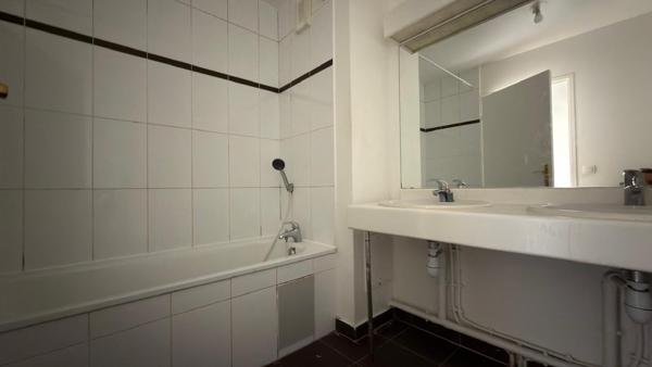 Appartement Corbeil Essonnes 4 pièce(s) 85 m2