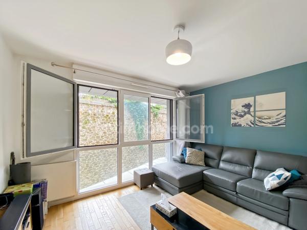 VERSAILLES (78) - QUARTIER RECHERCHÉ - RESIDENCE RECENTE 2019 - APPARTEMENT 2 PIÈCES - BALCON - 1ER ETAGE - ASCENSEUR - PARKING EN SOUS-SOL - SALLE DE SPORT - ESPACE COWORKING - CALME ABSOLU