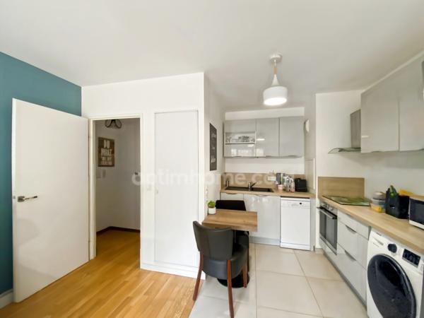 VERSAILLES (78) - QUARTIER RECHERCHÉ - RESIDENCE RECENTE 2019 - APPARTEMENT 2 PIÈCES - BALCON - 1ER ETAGE - ASCENSEUR - PARKING EN SOUS-SOL - SALLE DE SPORT - ESPACE COWORKING - CALME ABSOLU