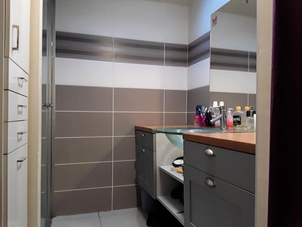 LONGERE ET DEPENDANCES