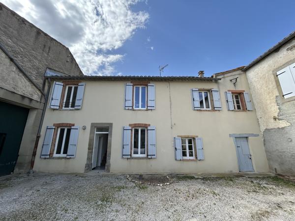 Maison T5 avec petite remise et devant de porte  Villesiscle (11150)