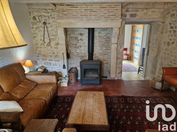 Maison rustique 5 pièces de 100 m² à Varaignes (24360)