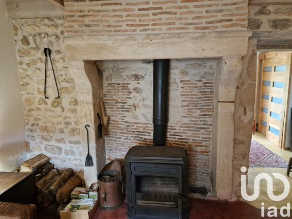 Maison rustique 5 pièces de 100 m² à Varaignes (24360)