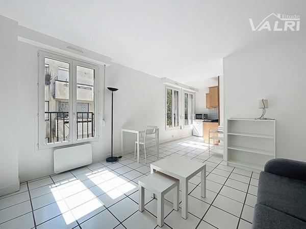 Appartement Paris 1 pièce(s) 28.80 m2, Paris 75011