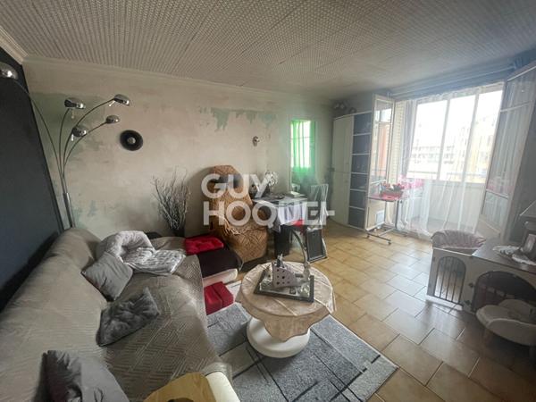 Marseille 13009 , Appartement T3 loué 53 m2 avec véranda