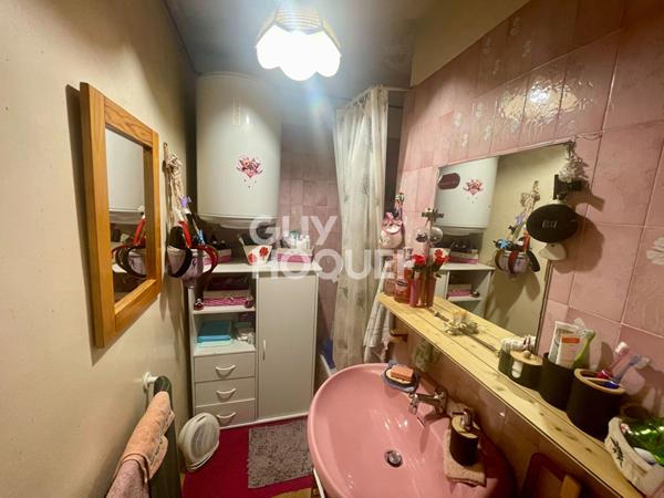 Marseille 13009 , Appartement T3 loué 53 m2 avec véranda