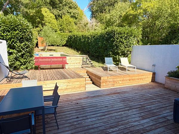 Bourg-Maison de 135m2 habitable avec piscine , Bouliac