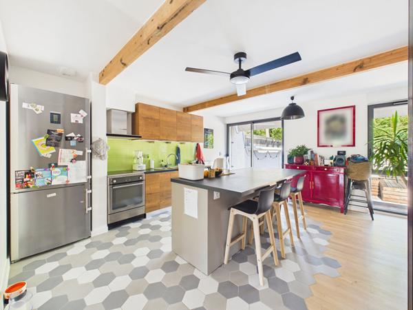 Bourg-Maison de 135m2 habitable avec piscine , Bouliac